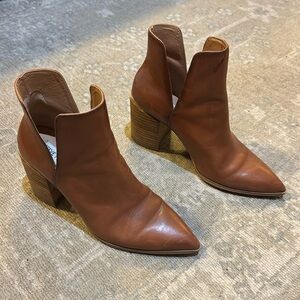 Steve Madden Brown Booties